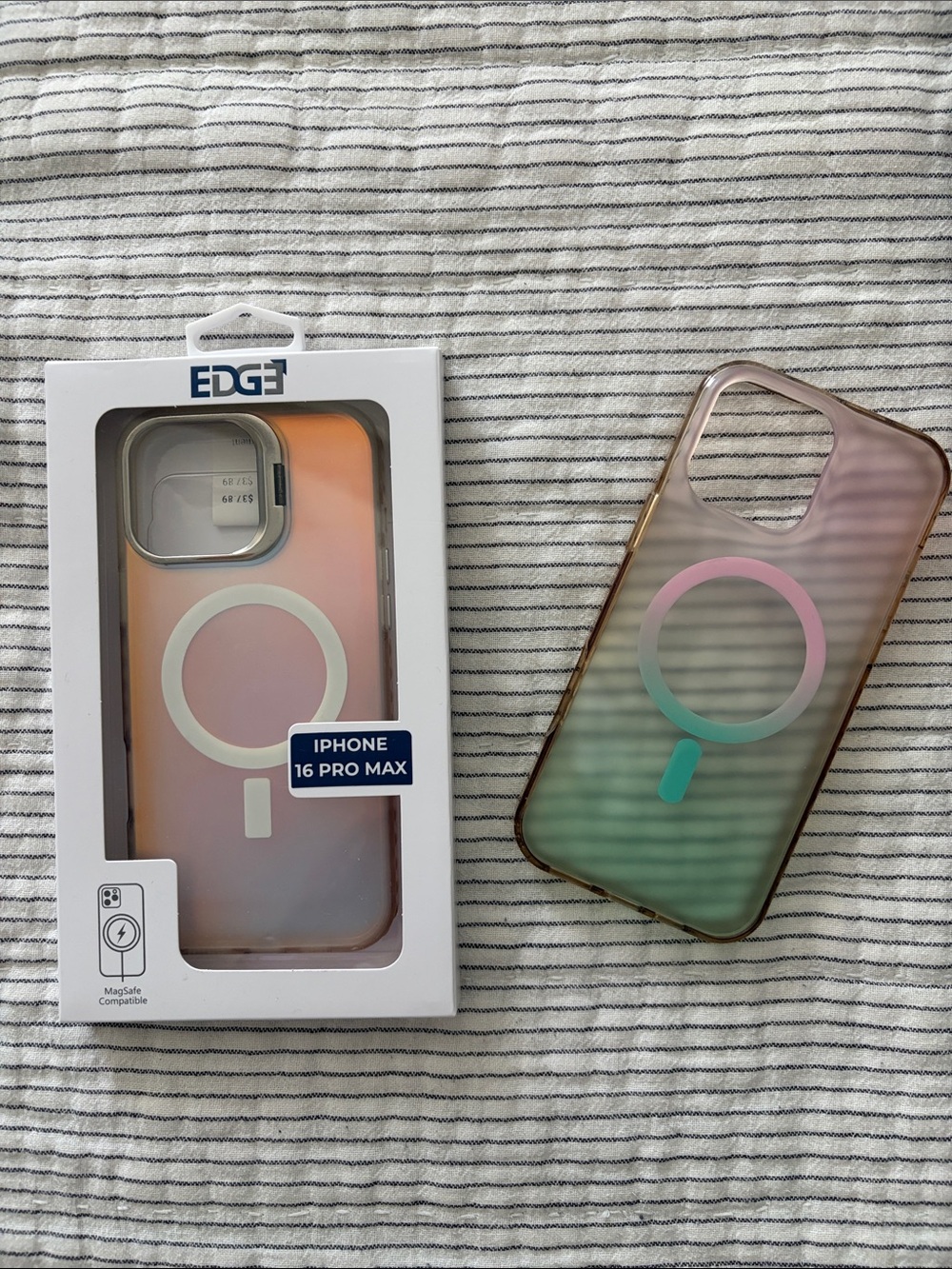 edge MagSafe-Compatible iPhone 16 Pro Max Case - Pink & Green Gradient